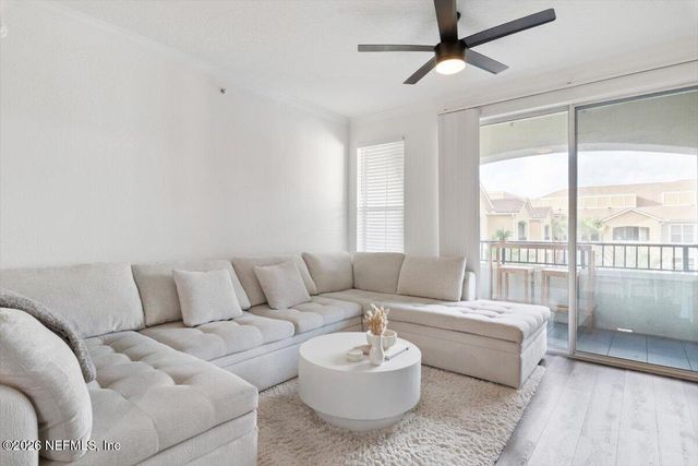 8539 GATE Parkway W 9404, Jacksonville, FL 32216