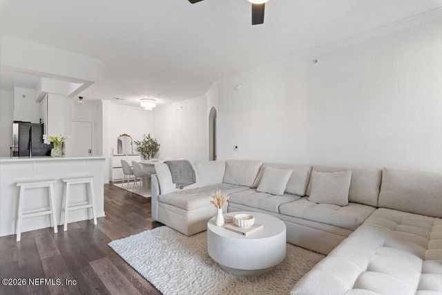 8539 GATE Parkway W 9404, Jacksonville, FL 32216