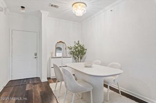 8539 GATE Parkway W 9404, Jacksonville, FL 32216