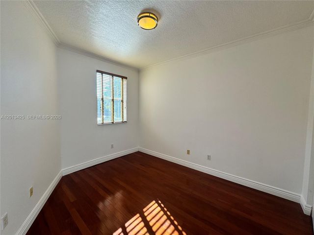 4933 N Harbor Isles Dr 202, Dania Beach, FL 33312