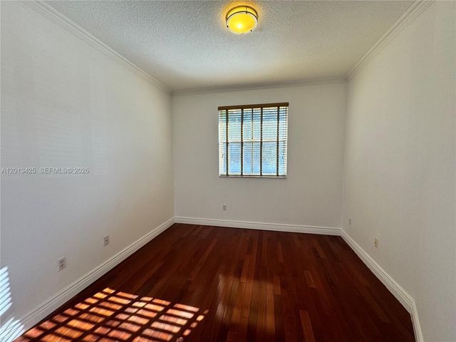 4933 N Harbor Isles Dr 202, Dania Beach, FL 33312