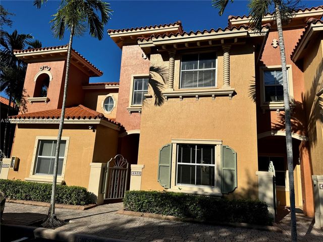4933 N Harbor Isles Dr 202, Dania Beach, FL 33312