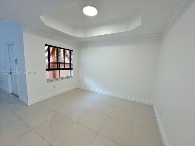 4933 N Harbor Isles Dr 202, Dania Beach, FL 33312