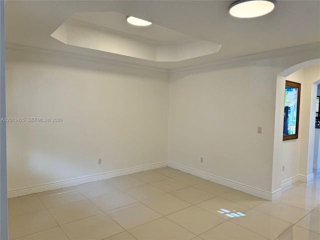 4933 N Harbor Isles Dr 202, Dania Beach, FL 33312
