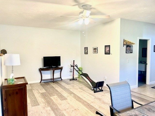 4 Valley View Dr, Spencer, MA 01562