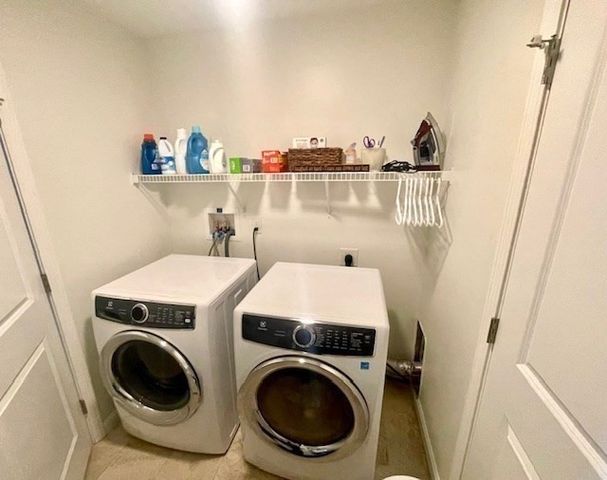 4 Valley View Dr, Spencer, MA 01562