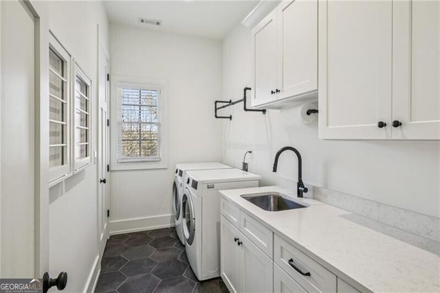 1062 Country Lane NE, Atlanta, GA 30324