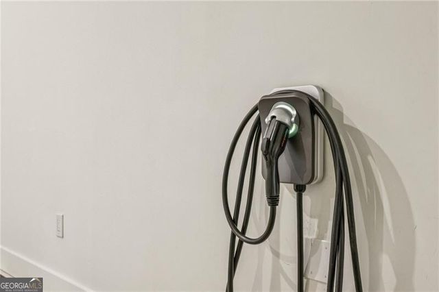 1062 Country Lane NE, Atlanta, GA 30324