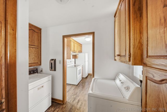 707 E 7th Court, Sand Springs, OK 74063