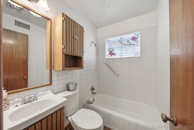 707 E 7th Court, Sand Springs, OK 74063