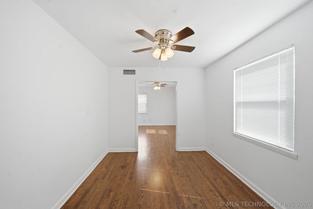 707 E 7th Court, Sand Springs, OK 74063