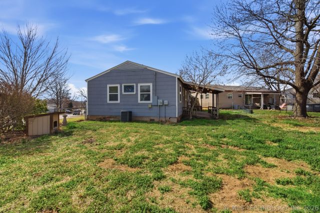 707 E 7th Court, Sand Springs, OK 74063