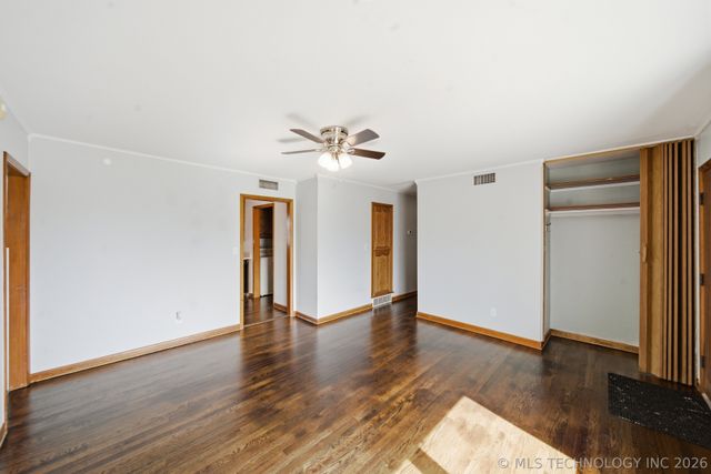 707 E 7th Court, Sand Springs, OK 74063