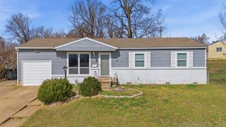 707 E 7th Court, Sand Springs, OK 74063