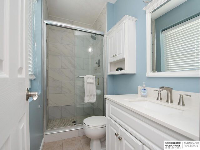 4816 S 160 Street, Omaha, NE 68135