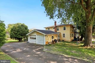 400 W GLENSIDE AVE, Glenside, PA 19038