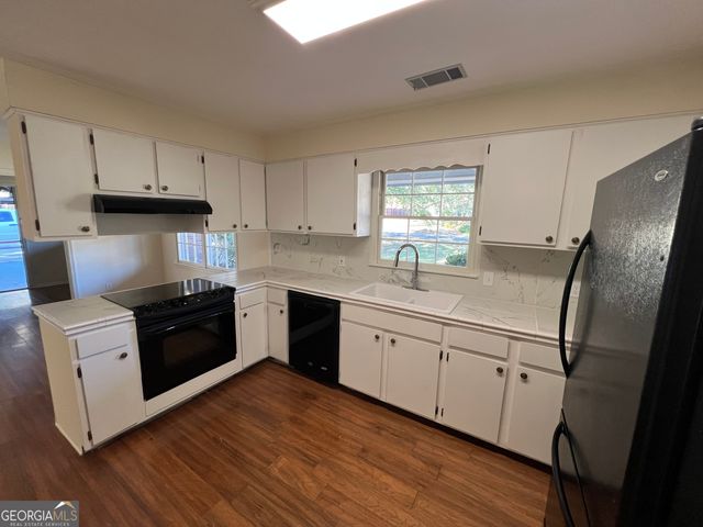 311 Fairmont Drive, Dublin, GA 31021