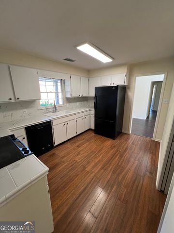 311 Fairmont Drive, Dublin, GA 31021