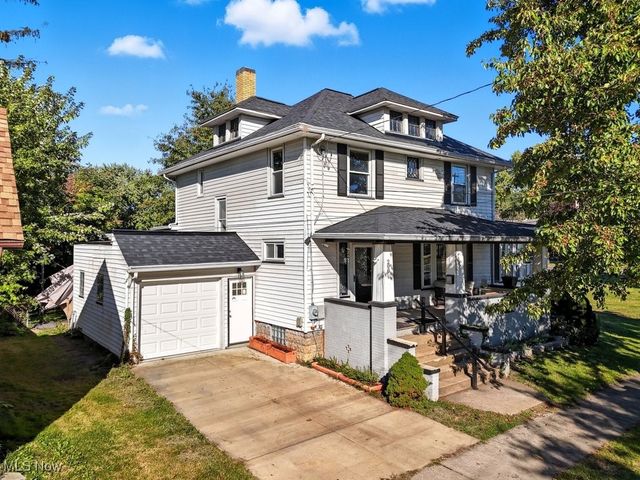 208 King Street, Ravenna, OH 44266