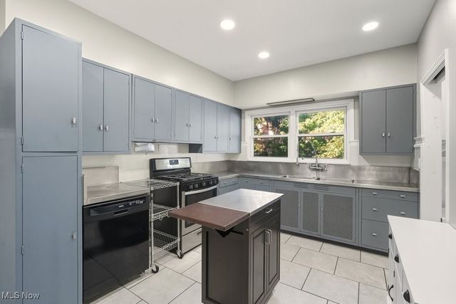 208 King Street, Ravenna, OH 44266