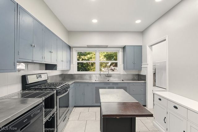 208 King Street, Ravenna, OH 44266