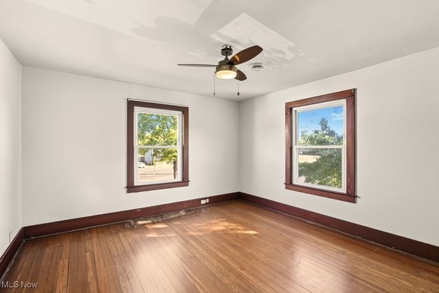 208 King Street, Ravenna, OH 44266