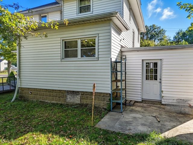 208 King Street, Ravenna, OH 44266