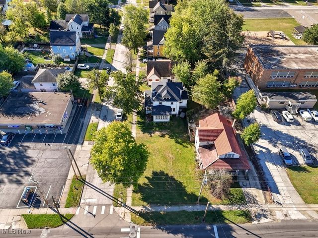 208 King Street, Ravenna, OH 44266