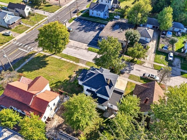 208 King Street, Ravenna, OH 44266