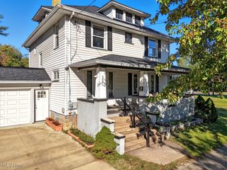 208 King Street, Ravenna, OH 44266