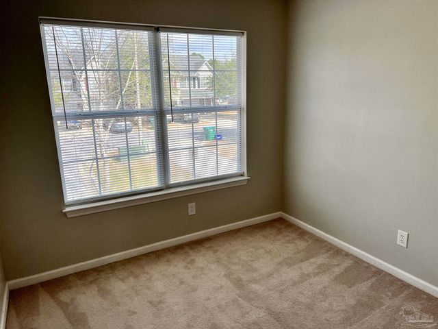 280 Swaying Pine Ct, Crestview, FL 32539