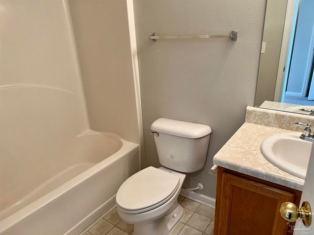 280 Swaying Pine Ct, Crestview, FL 32539