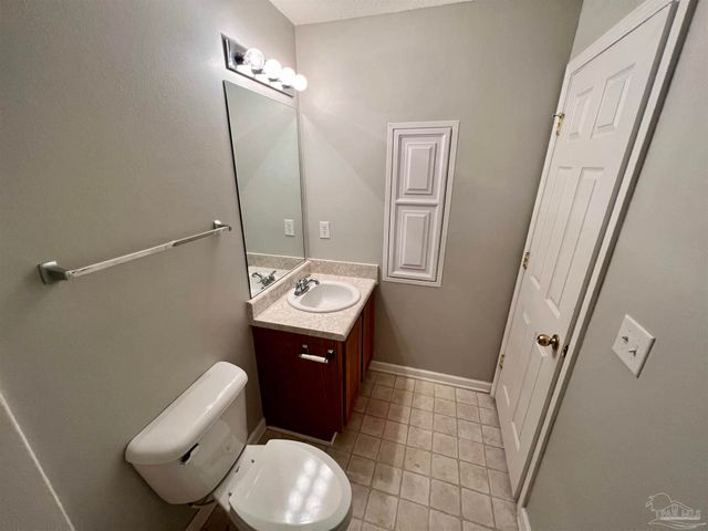 280 Swaying Pine Ct, Crestview, FL 32539