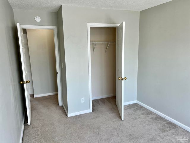 280 Swaying Pine Ct, Crestview, FL 32539