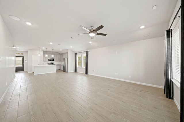 2307 Gentle Breeze Lane, Baytown, TX 77523