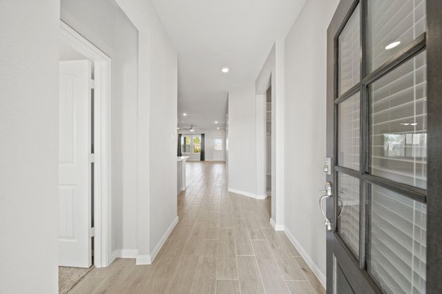 2307 Gentle Breeze Lane, Baytown, TX 77523