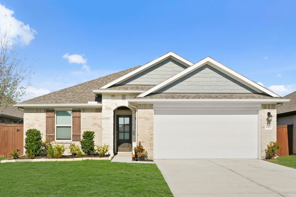 2307 Gentle Breeze Lane, Baytown, TX 77523