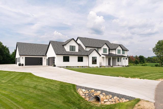 N7343 Hidden Prairie DRIVE, Holmen, WI 54636