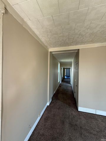 910 N MULBERRY Street, Mount Vernon, IN 47620