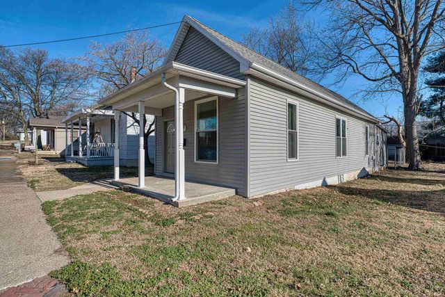910 N MULBERRY Street, Mount Vernon, IN 47620