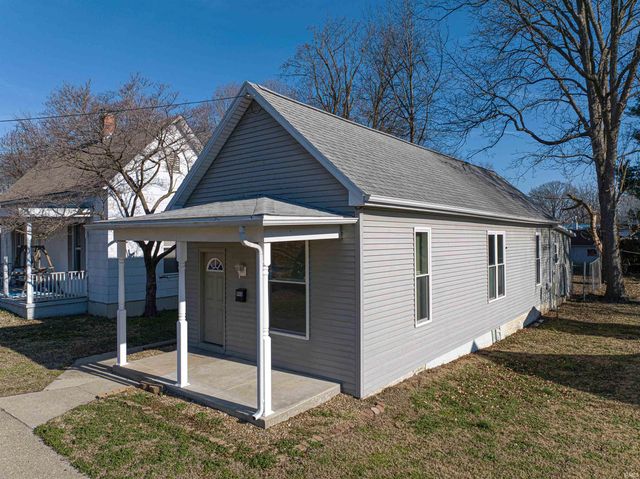 910 N MULBERRY Street, Mount Vernon, IN 47620