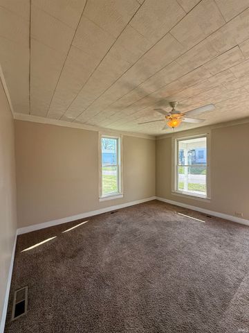 910 N MULBERRY Street, Mount Vernon, IN 47620