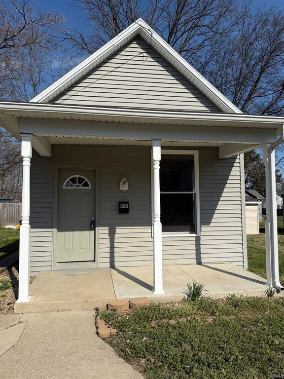 910 N MULBERRY Street, Mount Vernon, IN 47620