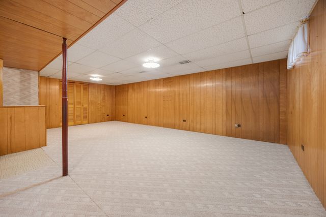 810 Revere Road, South Elgin, IL 60177