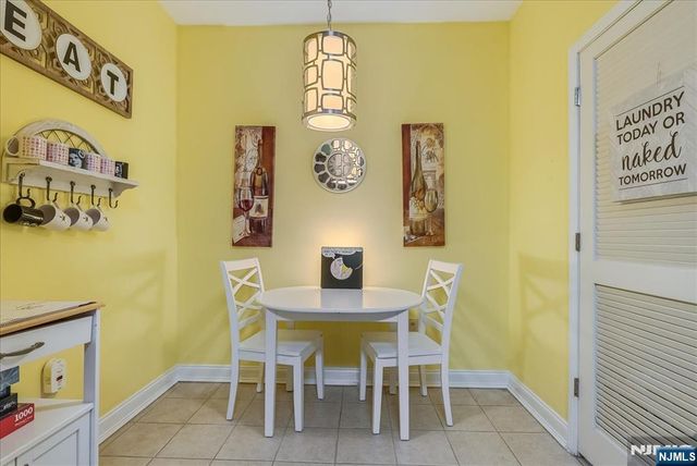 8205 Harcourt 8205, Clifton, NJ 07013