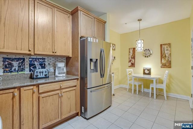 8205 Harcourt 8205, Clifton, NJ 07013