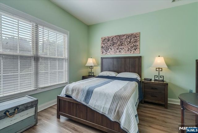 8205 Harcourt 8205, Clifton, NJ 07013
