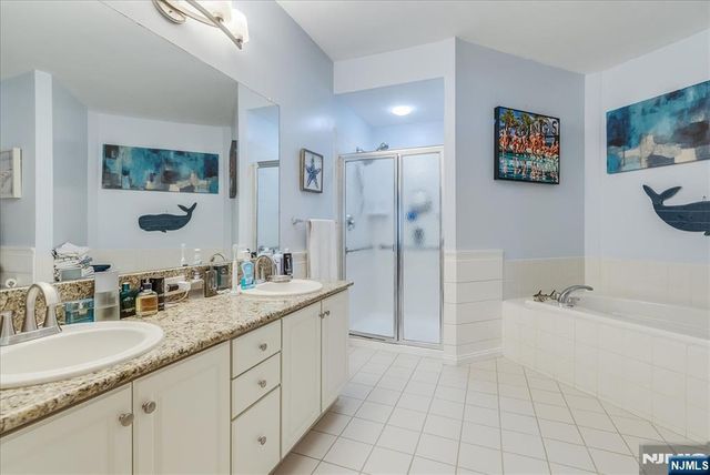8205 Harcourt 8205, Clifton, NJ 07013
