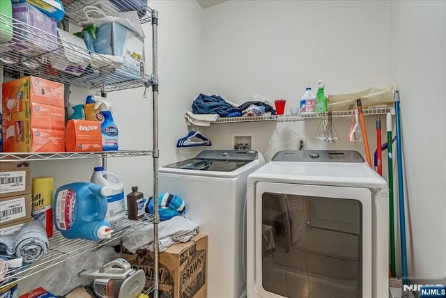 8205 Harcourt 8205, Clifton, NJ 07013