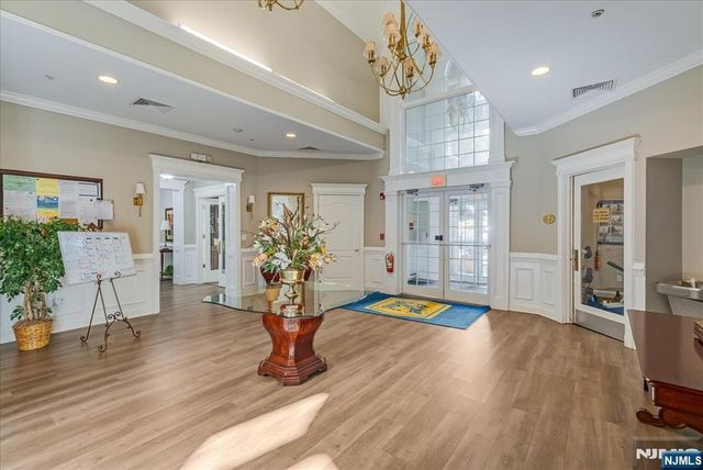 8205 Harcourt 8205, Clifton, NJ 07013